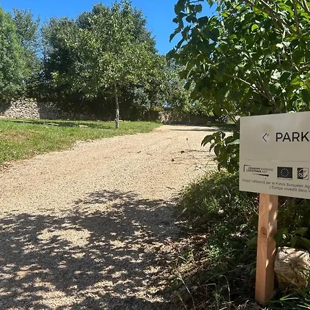 Canilhac Pour 4 Personnes Avec Piscine Partagee Et Vue Panoramique En Lozere Dom wakacyjny *