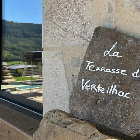 Canilhac Pour 4 Personnes Avec Piscine Partagee Et Vue Panoramique En Lozere *