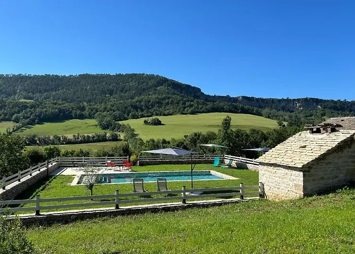 Holiday home Canilhac Pour 4 Personnes Avec Piscine Partagee Et Vue Panoramique En Lozere *